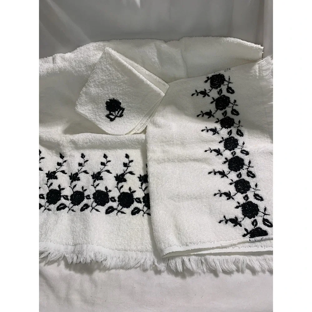 Vintage Dundee White Black Embroidered Towel Set 3 Pieces Bath Hand Wash USA